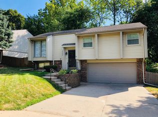 14627 Weir Cir, Omaha, NE 68137