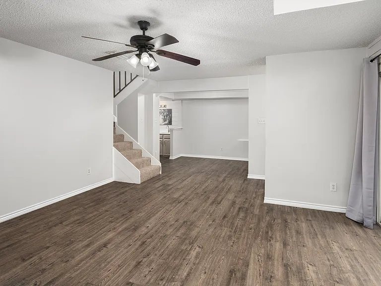 333 Melrose Dr #22D — Photo 13