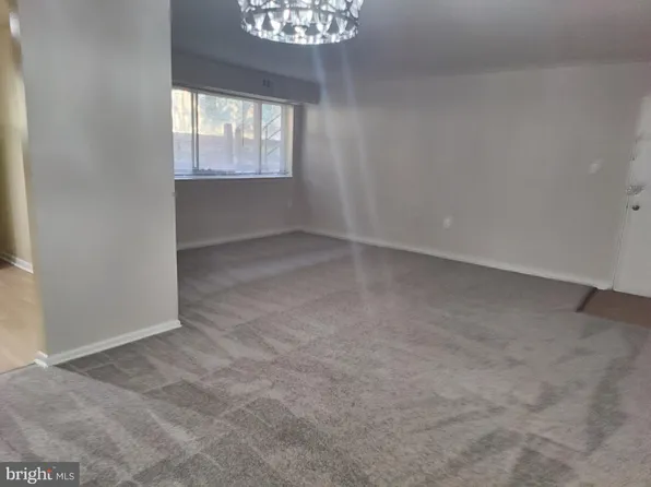 11352 Cherry Hill Rd #1Y104, Beltsville, MD 20705