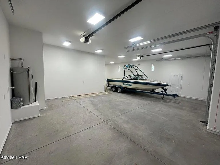 911 Scout Dr — Photo 6