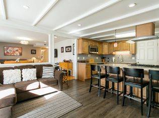 20432 Kinzie St, Chatsworth, CA 91311