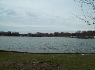 49609 Au Lac Dr E #205, Chesterfield, MI 48051
