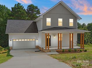 1131 County Home Dairy Rd, Conover, NC 28613