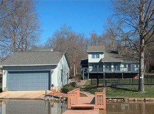 655 Pebble Point Rd, Salisbury, NC 28146