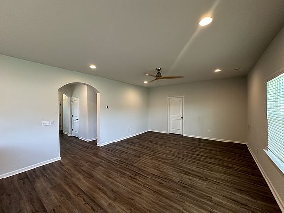 3rd image of 74 Gracyn Ln
