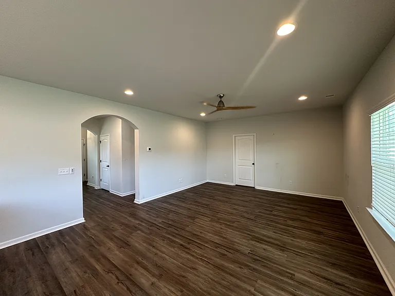 74 Gracyn Ln — Photo 3