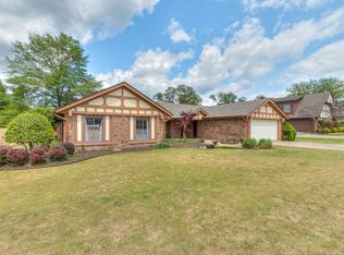 2548 Williamsburg St, Bartlesville, OK 74006
