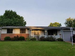 2550 Lawnview Dr, Florissant, MO 63031