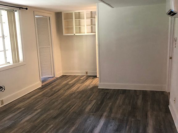 livingroom, view from the kitchen