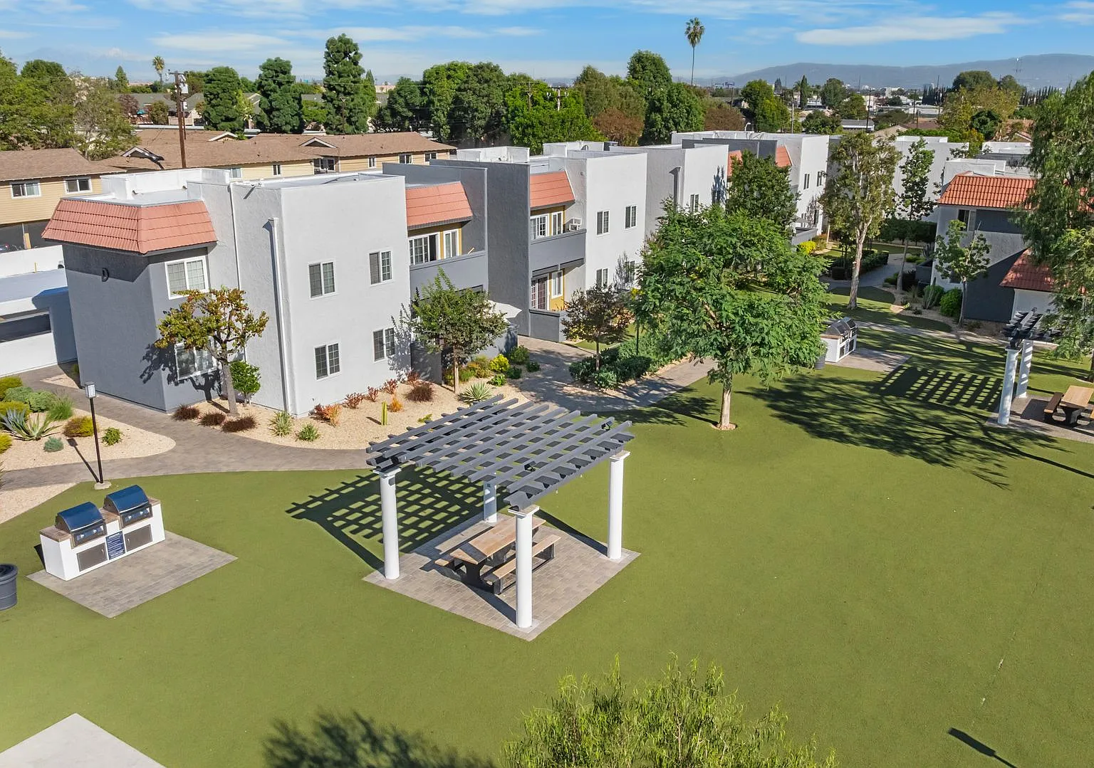 Solara Apartment Homes — Photo 2