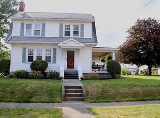 917 Columbia Ave, Grove City, PA 16127