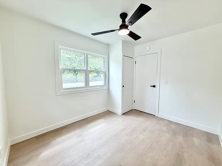 1132 S 33rd St #1 — Photo 7