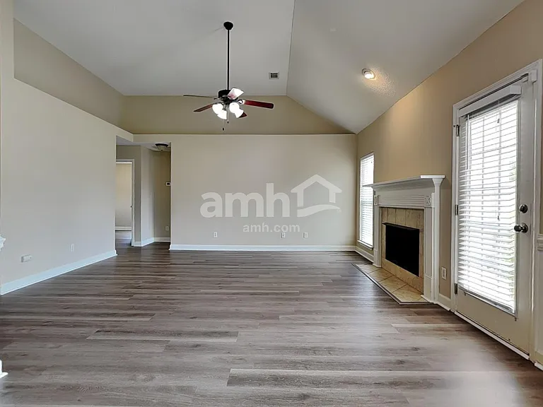 116 Grayson Ave — Photo 7