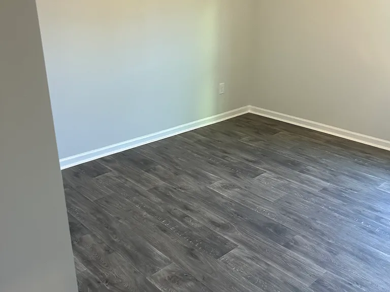1063 Harbor Dr — Photo 6