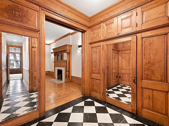 5th image of 23 W 68th St APT 3
