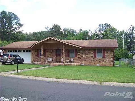 1st image of 2425 Briarwood Dr