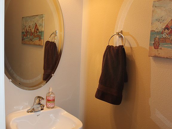 Half bath (downstairs)