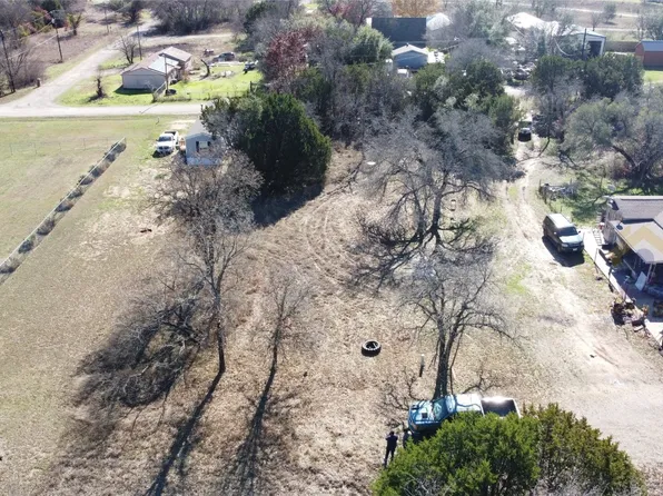 3801 California Ct, Granbury, TX 76048