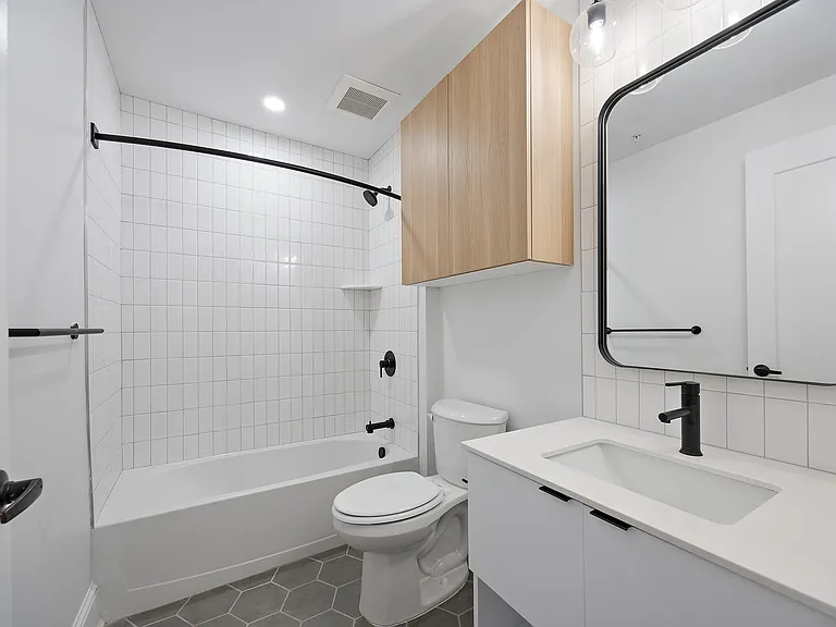 839 N Tatnall St #101 — Photo 8