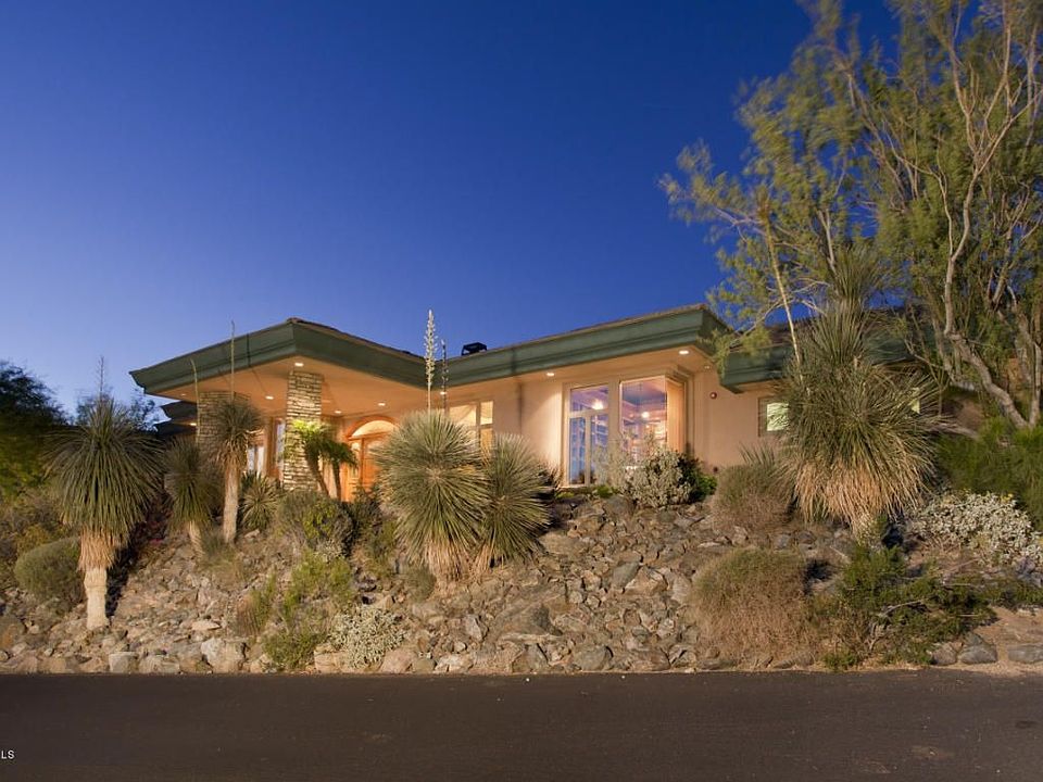 1st image of 1657 E Desert Willow Dr