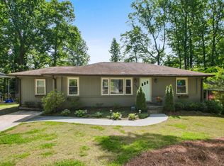 899 Willivee Dr, Decatur, GA 30033