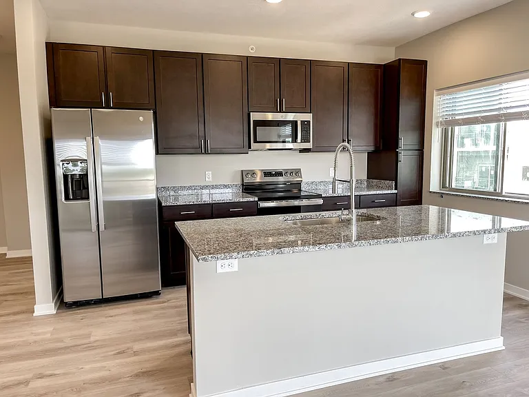 620 Research Dr — Photo 23