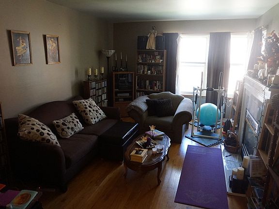 2nd image of 4949 N Wolcott Ave APT 2A