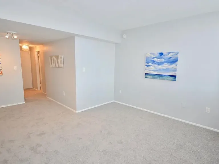 801 N Pitt St #611 — Photo 6