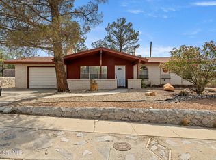 2722 Crestview Dr, Las Cruces, NM 88011