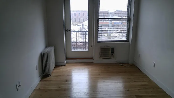 Rented by Urban Realty NYC | media 106