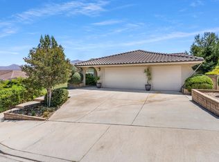 1460 Timberlane Dr, Riverside, CA 92506