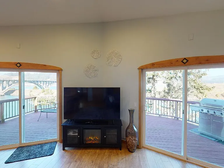 94451 Jerrys Flat Rd — Photo 17