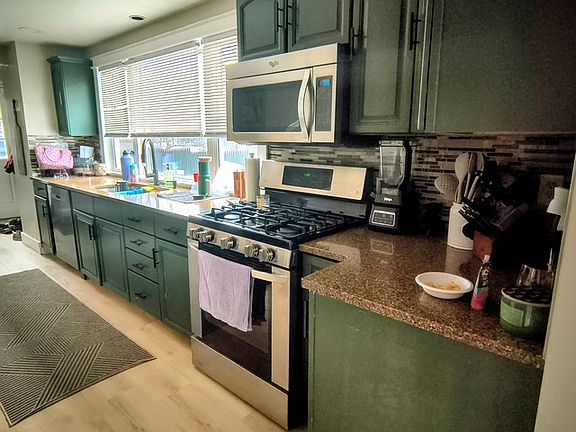 4th image of 441 Bartlett St #441