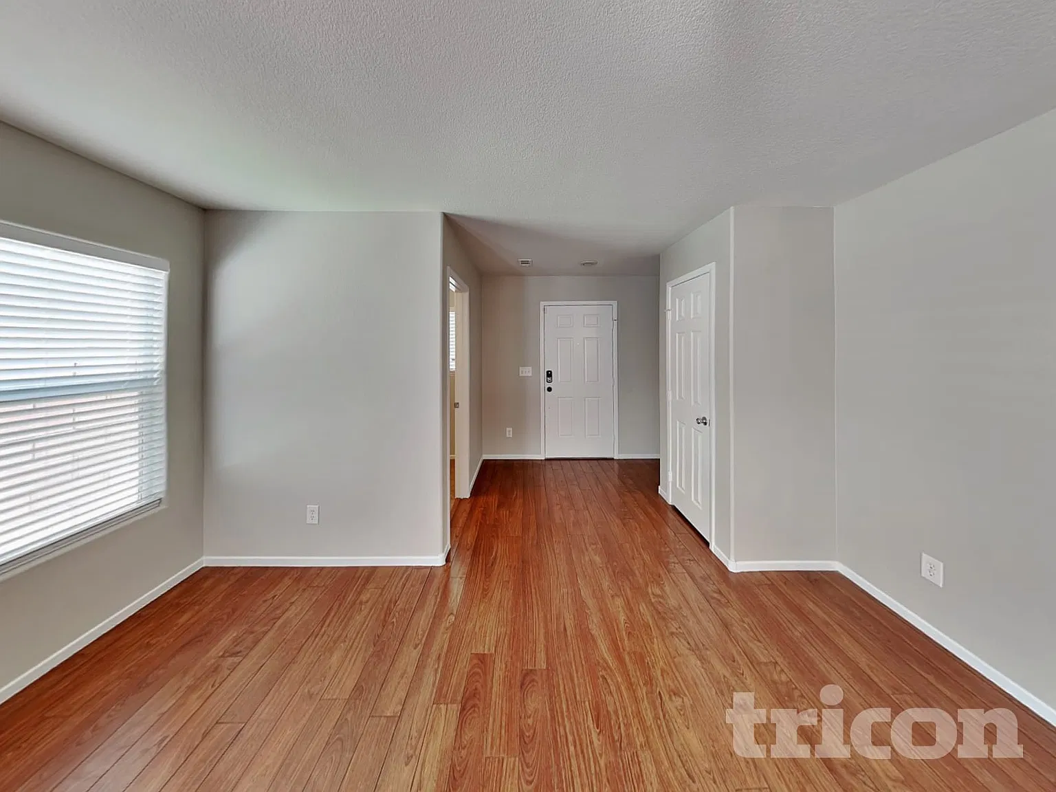 544 Brinkburn Point Avenue Las Vegas NV — Photo 4
