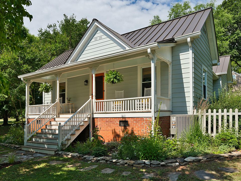 1st image of 108 S Occoneechee St