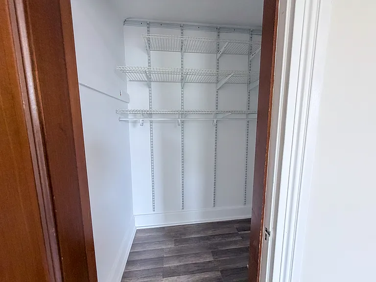 32 Clarendon St #C — Photo 10
