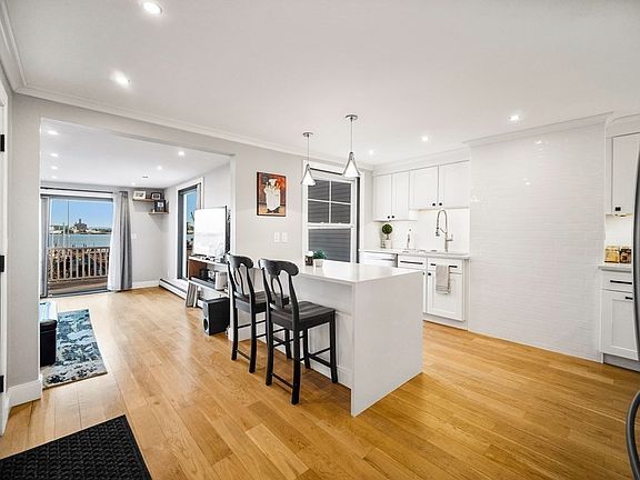 4th image of 269 Webster St APT 3