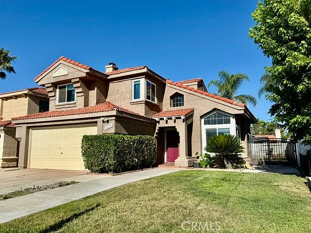 10696 Opal Ave — Photo 2