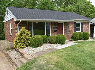 1213 Kenyon Ct, Saint Louis, MO 63119