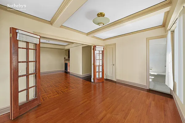 Rented by Sotheby's International Realty | media 48