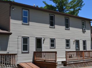 7 Merrill Rd APT B, Sutton, MA 01590