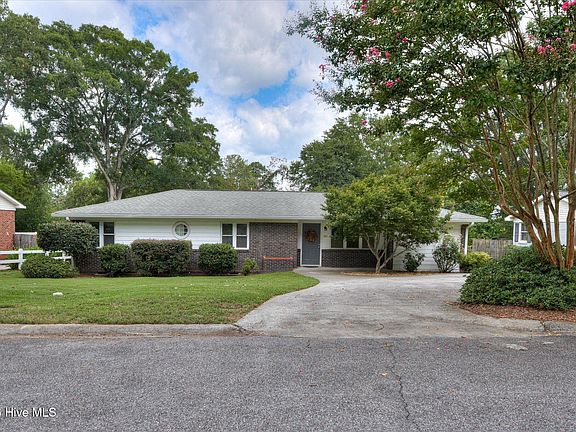 2nd image of 2421 Persimmon Road