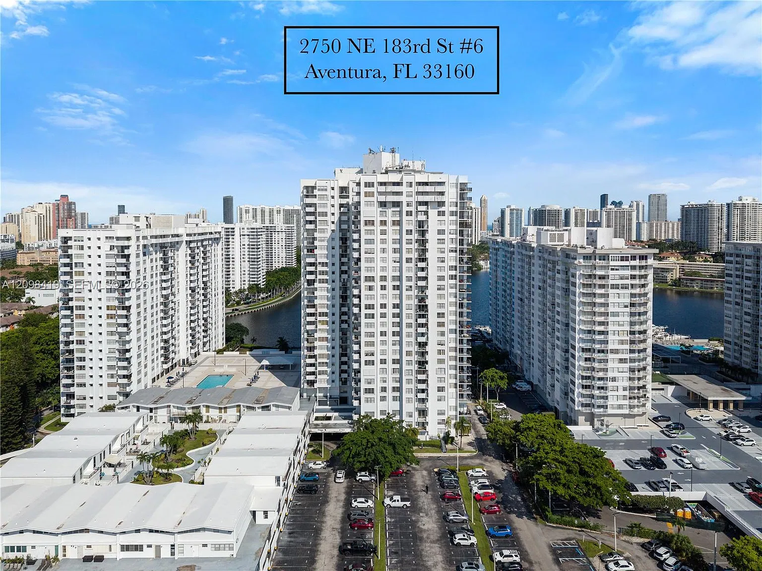Commodore Plaza Condo — Photo 4