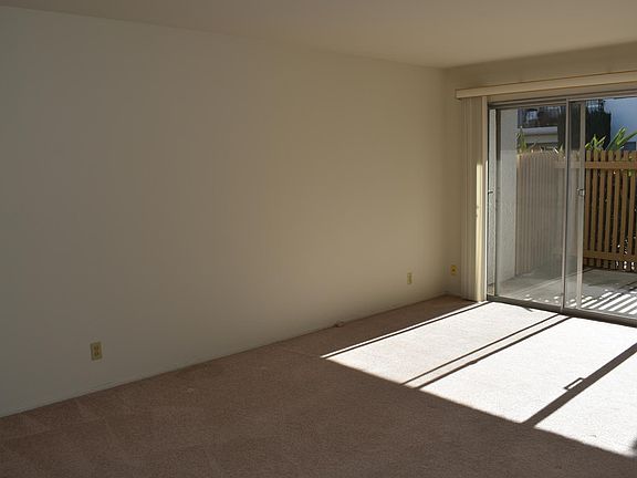 5th image of 187 Acalanes Dr APT 8