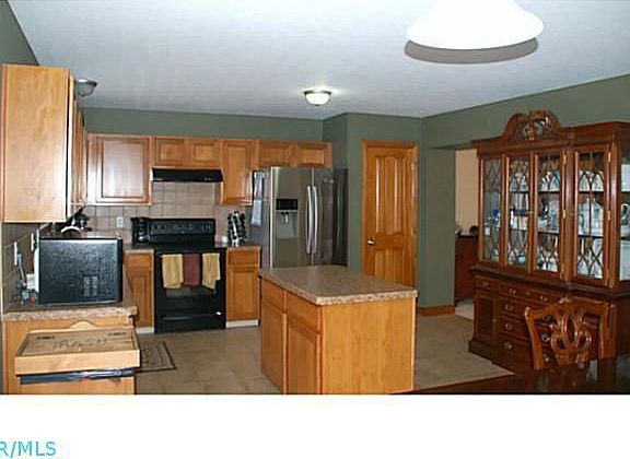 4th image of 120 Andiron Dr