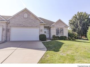 2312 Winners Cir, Springfield, IL 62702