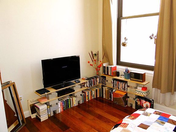 5th image of 94 Newbury Ave APT 206