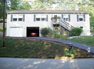 71 Edge Hill Rd, Niantic, CT 06357