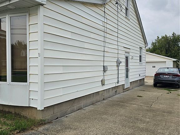 3rd image of 509 Sexton St