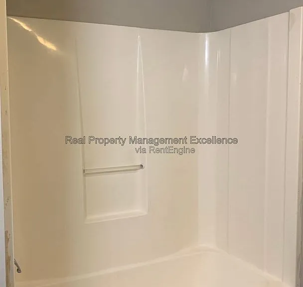 410 Lamont St — Photo 13